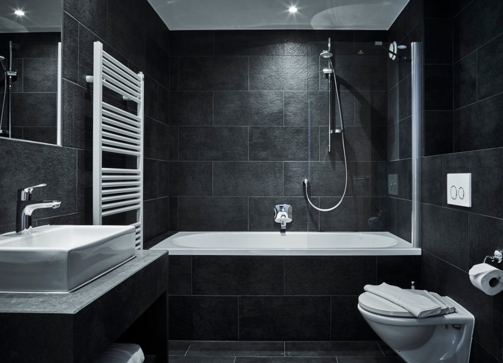Modernes Badezimmer